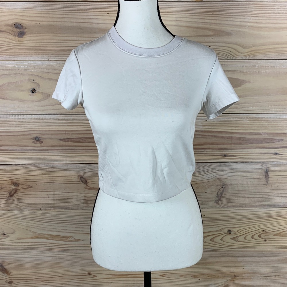 Cuts Crop Top Women‎ Small White Short Sleeve Crew Neck Baby Tee Minimalist